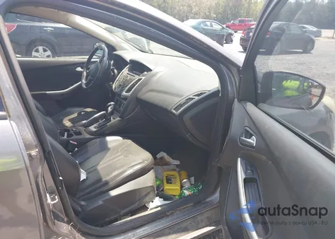 2013 Ford Focus Se z USA, uszkodzony, nr VIN 1FADP3F27DL240681